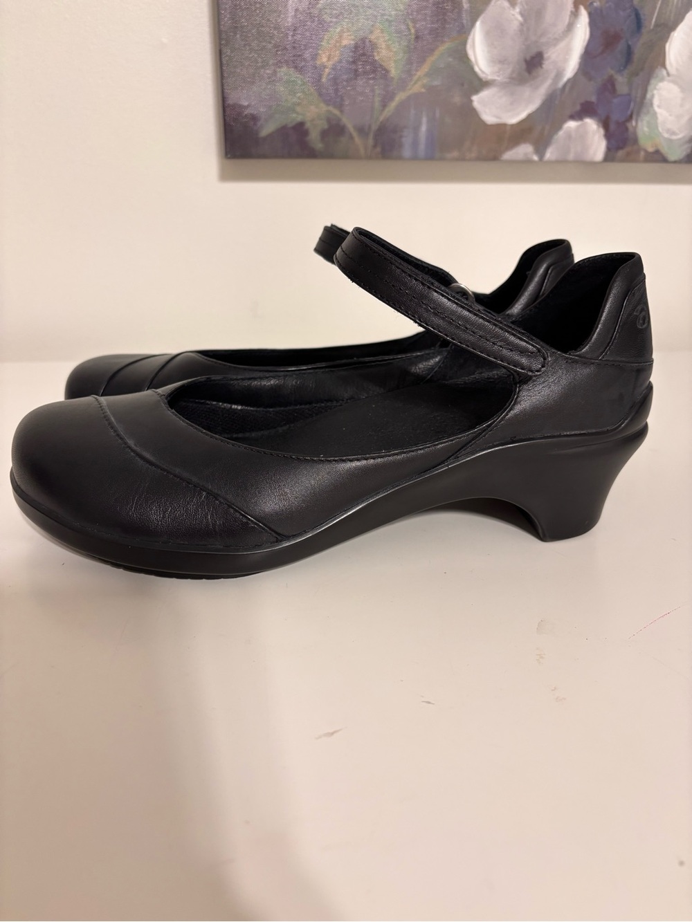 Aravon by New Balance Maya Mary Jane Black Leather Wedge Shoes 8.5 Comfort